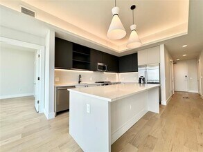 8111 Douglas Ave in Dallas, TX - Building Photo - Building Photo