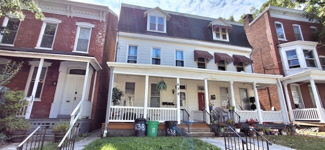 property at 638 W Philadelphia St