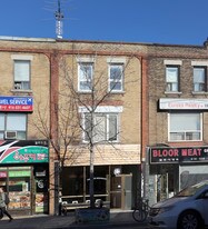 678 Bloor St W in Toronto, ON - Building Photo
