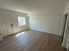 682 N Cambridge St in Orange, CA - Building Photo - Building Photo