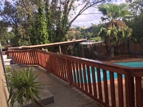 4951 Campanile Dr in San Diego, CA - Foto de edificio - Building Photo