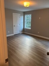 110 Sycamore Ln in Kennebunk, ME - Foto de edificio - Building Photo