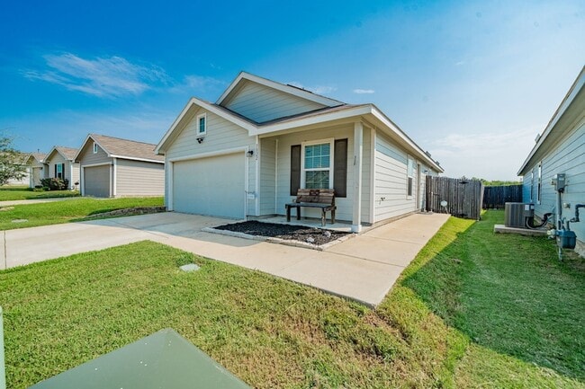 1822 Barrie Wy in Crandall, TX - Foto de edificio - Building Photo