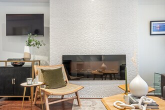131 Glenvale Blvd in Toronto, ON - Building Photo - Building Photo