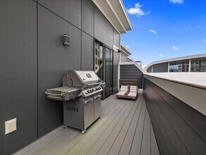 50 Hichborn St in Boston, MA - Building Photo - Building Photo