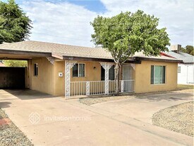 527 W 1st St in Mesa, AZ - Building Photo