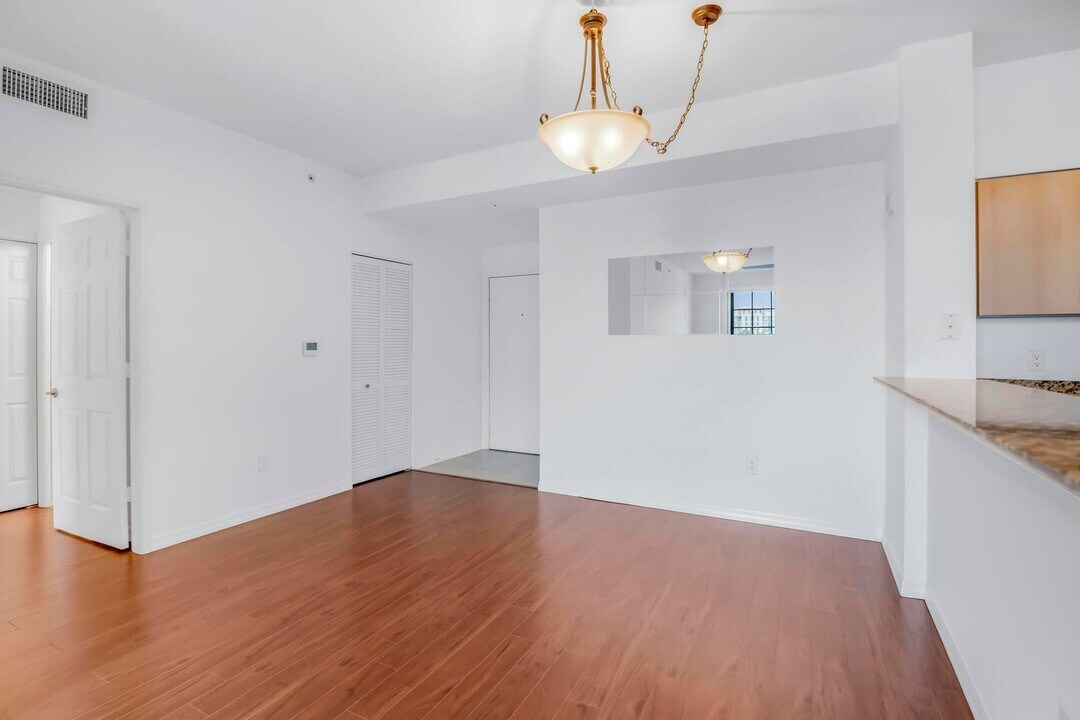 233s Federal Hwy in Boca Raton, FL - Building Photo