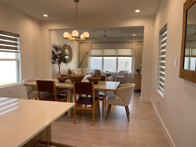 202 Deer Path Lp in Laredo, TX - Building Photo - Building Photo