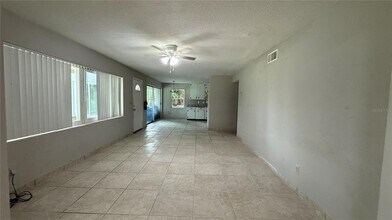 1148 W Lakeview Cir in Altamonte Springs, FL - Foto de edificio - Building Photo
