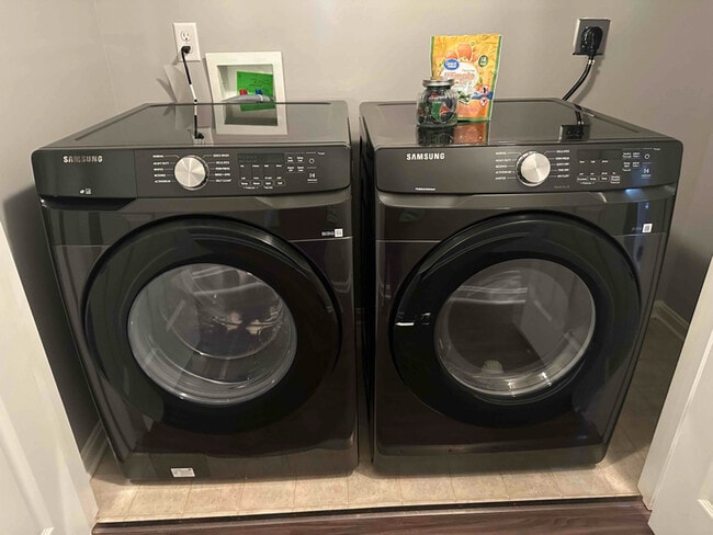 212 Greenleaf Dr in Elizabethtown, KY - Building Photo - Building Photo