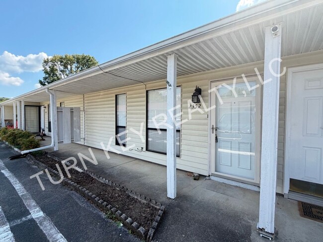property at 2352 Grayson Valley Dr