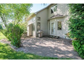 1287 Schooner Way in Woodbury, MN - Building Photo - Building Photo
