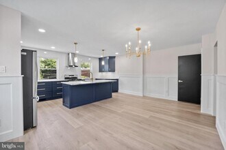 857 Green Valley Dr in Philadelphia, PA - Building Photo - Building Photo