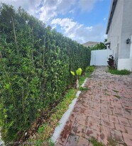 13245 SW 271st Ter in Naranja, FL - Building Photo