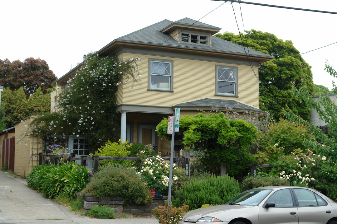 2817-2821 College Ave in Berkeley, CA - Building Photo