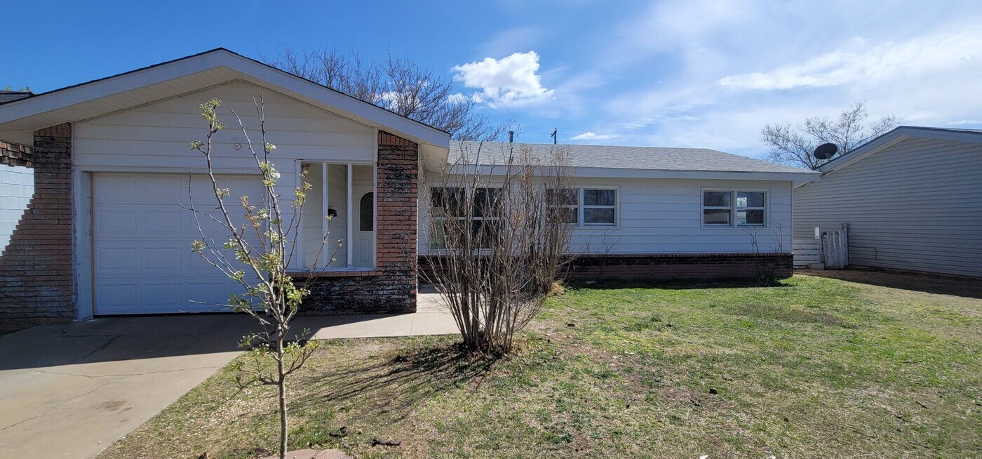 2913 Dunaway St in Amarillo, TX - Building Photo