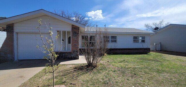 property at 2913 Dunaway St