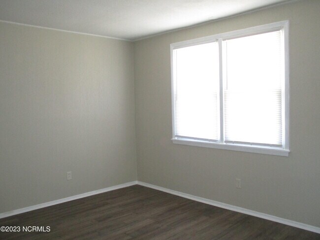 1208 Davis St photo'