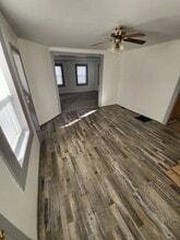 211 S Marr St in Fond du Lac, WI - Foto de edificio - Building Photo