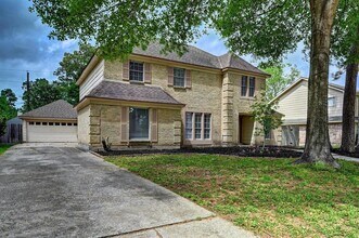 3210 Flaming Candle Dr in Spring, TX - Building Photo - Building Photo