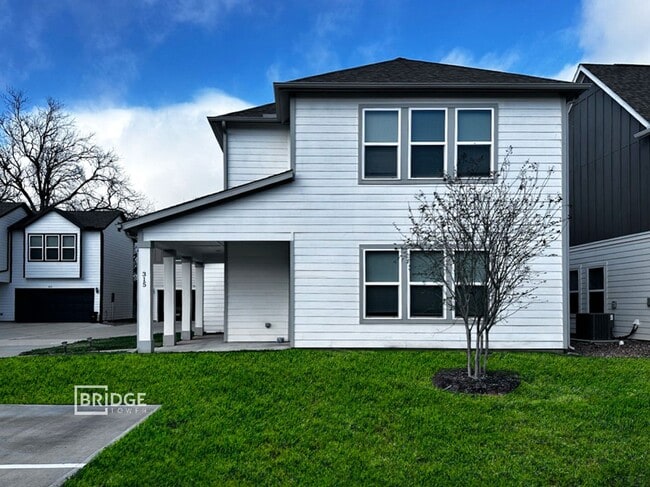 property at 315 Huisache St