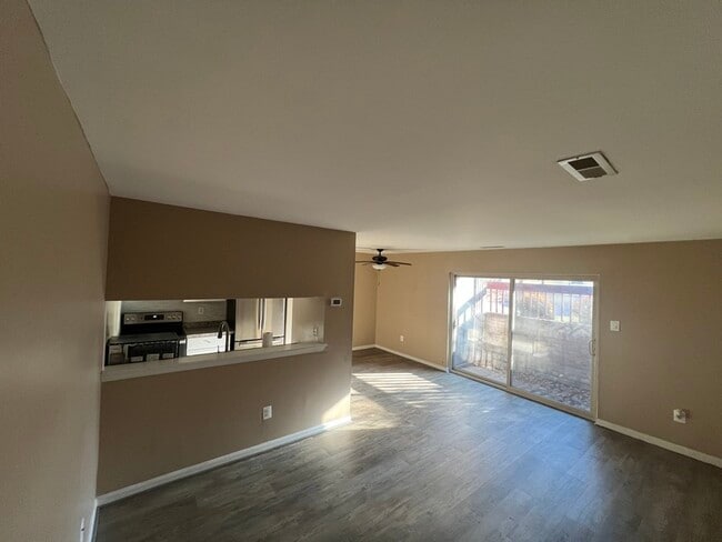 property at 2 Banyan Wood Ct