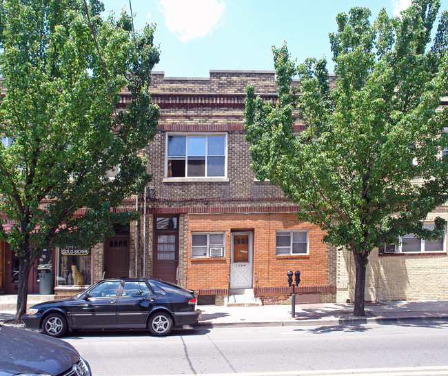 135 Anderson Ave in Fairview, NJ - Foto de edificio - Building Photo