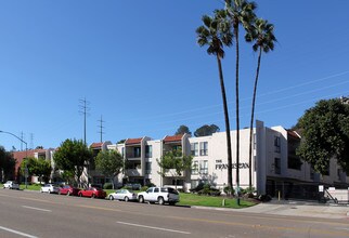 The Franciscan in San Diego, CA - Foto de edificio - Building Photo
