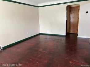 13630 Balfour Ave in Oak Park, MI - Building Photo - Building Photo