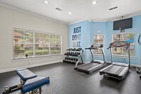 St. Andrews at River Park Apartments in Arlington, TX - Foto de edificio - Interior Photo