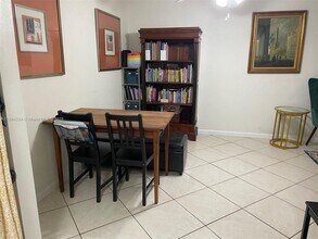 810 Finley Ct in Hollywood, FL - Building Photo - Building Photo