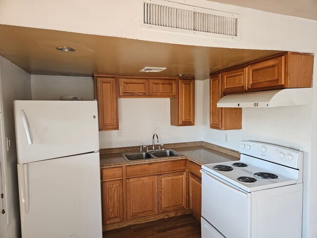 2036 W Adams St in Phoenix, AZ - Building Photo - Building Photo