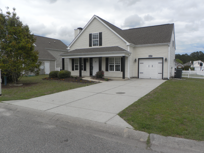5908 S Kings Hwy in Myrtle Beach, SC - Foto de edificio - Building Photo