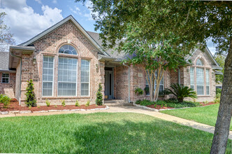 715 Berry Creek in College Station, TX - Building Photo - Building Photo