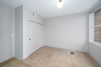 Keystone Lofts in Aurora, IL - Foto de edificio - Interior Photo