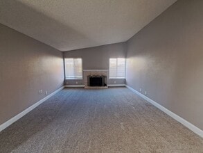 149 Jennifer Ln in Vacaville, CA - Building Photo - Building Photo