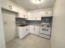 15878 Edwin St in Mojave, CA - Building Photo