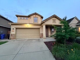 10157 Lofton Way in Elk Grove, CA - Building Photo