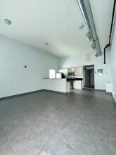 414 Crown St-Unit -414-1 in New Haven, CT - Building Photo - Building Photo