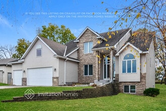 2046 149th Ave NW in Andover, MN - Foto de edificio - Building Photo