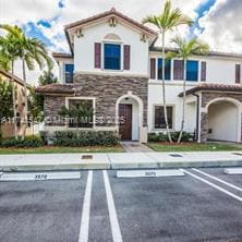 3570 W 88th Ter in Hialeah, FL - Foto de edificio - Building Photo