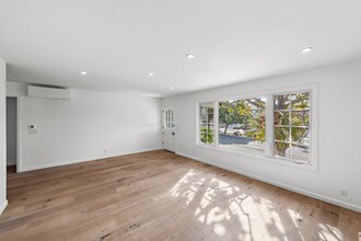 134 Esplanade in San Clemente, CA - Foto de edificio - Building Photo