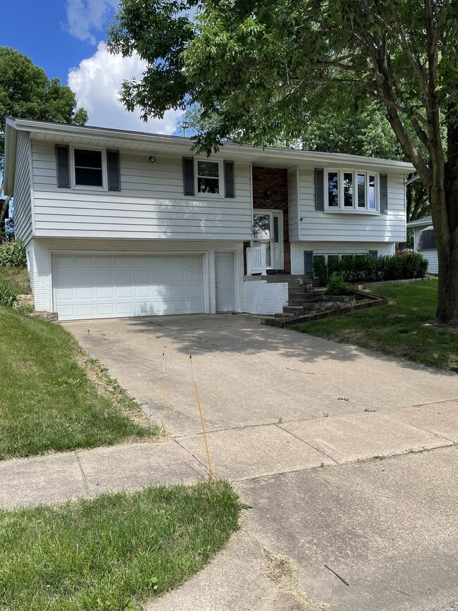 property at 964 Patricia Ann Dr