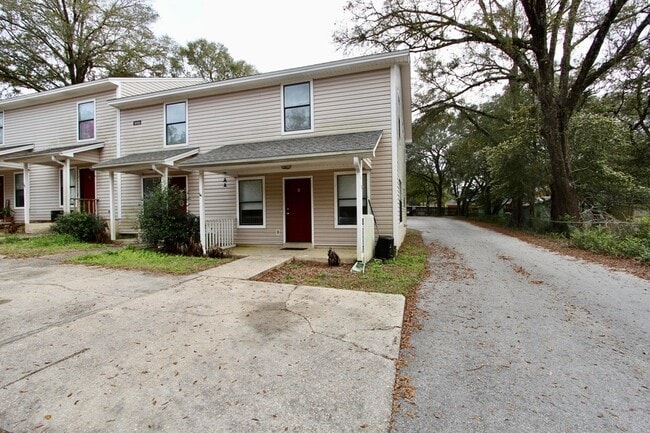 205 Marquette St, Unit 708 in Niceville, FL - Building Photo - Building Photo