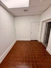 901 Brunswick Ave in Trenton, NJ - Foto de edificio - Building Photo