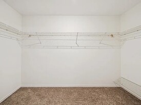 13106 89th Ave E in Puyallup, WA - Building Photo