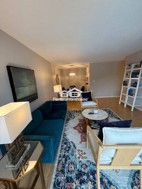 2800 Hamline Ave N in Roseville, MN - Building Photo - Building Photo