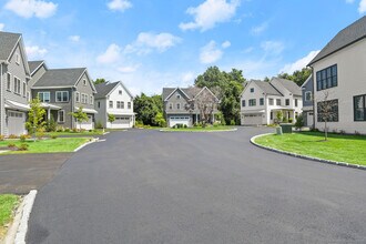 2 Argento Ln in Norwalk, CT - Building Photo - Building Photo