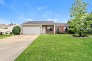 345 Forge Dr in Lebanon, OH - Building Photo