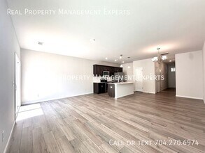 58 Woodsdale Pl SE in Concord, NC - Building Photo - Building Photo